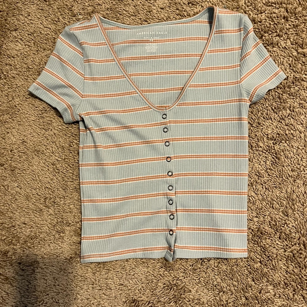 American Eagle Low Cut Shirt